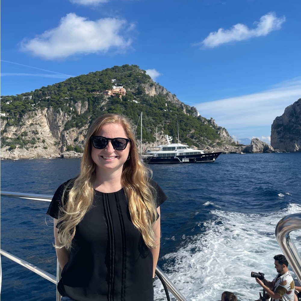 Meet your Posher, Rebecca